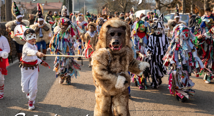 La fiesta de La Vijanera, en Silió (Molledo), el primer carnaval del año en Europa.