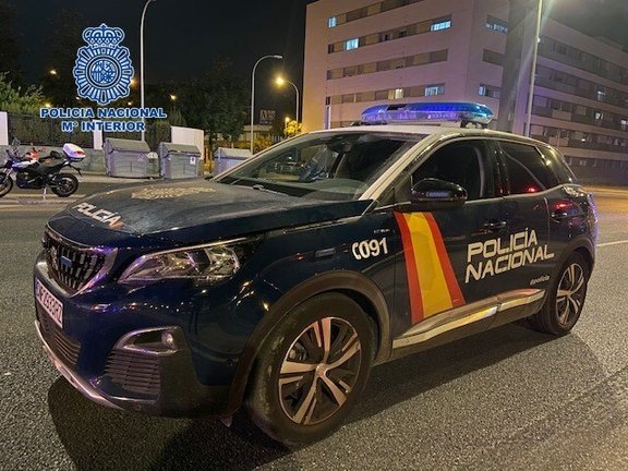 Un coche de la Policía Nacional en Sevilla. E.P.