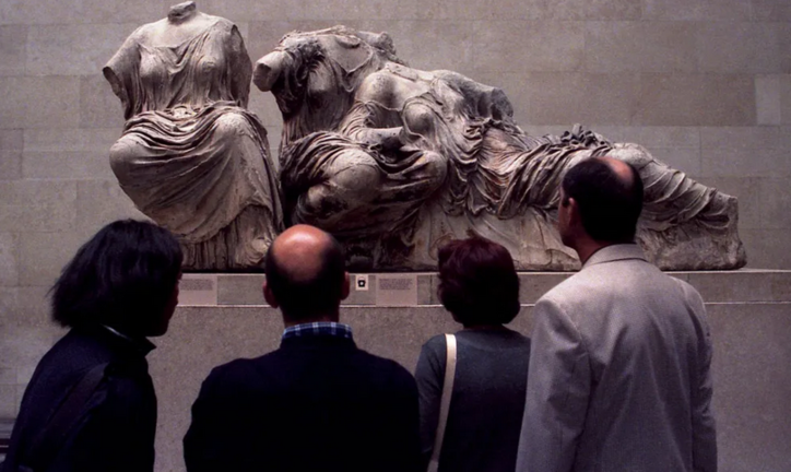 Parte de un friso del Partenón de Atenas expuesto en el Museo Británico de Londres. EFE/Orestis Panagiotou/Archivo