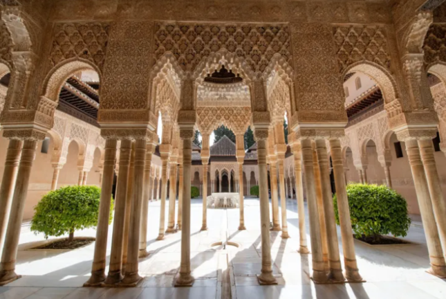 Vista de Patio de los Leones de la Alhambra. EFE/Miguel Ángel Molina/Archivo