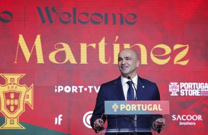El español Roberto Martínez durante su presentación como el nuevo seleccionador nacional de Portugal. EFE / António Pedro Santos