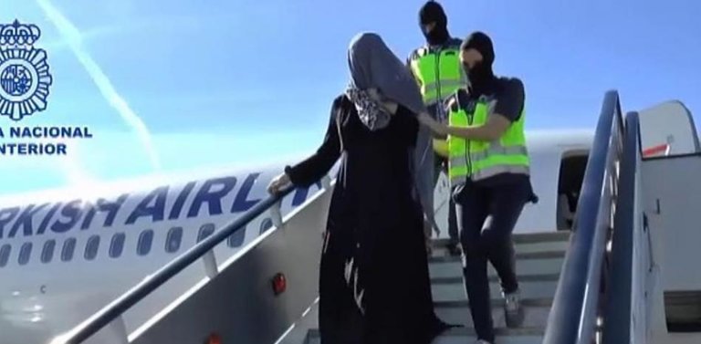 Una ciudadana española detenida en Turquía por vinculación con Estado Islámico Terceros