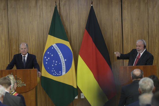 El canciller alemán, Olaf Scholz, y el presidente brasileño, Luiz Inácio Lula da Silva. E.P. / LUCIO TAVORA