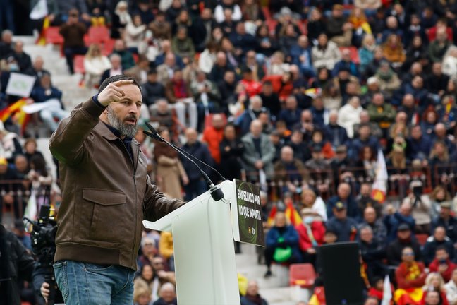 El presidente de Vox, Santiago Abascal, interviene en el mitin presentación de los candidatos para las próximas elecciones. E.P. / Edu Botella