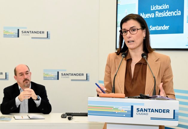 La alcaldesa de Santander, Gema Igual, presenta la licitación de la nueva residencia de mayores. / Alerta