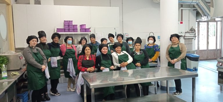 Un total de 18 mujeres se forman en Torrelavega en elaboración de dietas para personas dependientes. / Alerta