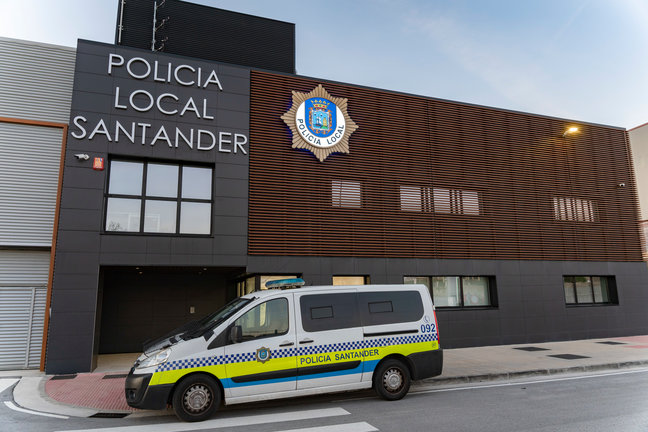 Sede de la Policía Local de Santander. / ROMÁN G. AGUILERA