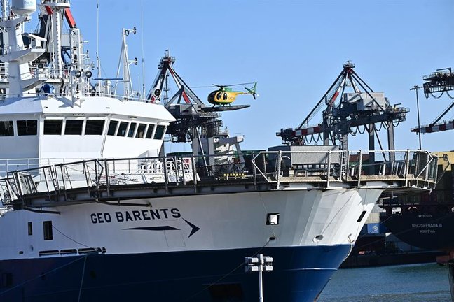 El barco Geo Barents de la ONG Médicos sin Fronteras (MSF). EFE / LUCA ZENNARO
