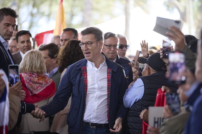 El presidente del Partido Popular, Alberto Núñez Feijóo, participa en la Fiesta de la Hispanidad del PP. EP / Jesús Hellín