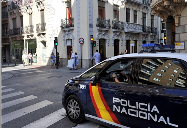 Una patrulla de la Policía Nacional por Valladolid. / ARCHIVO