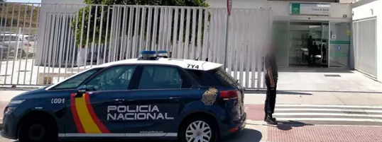 Vehículo de la Policía Nacional una Comisaría. / CNP