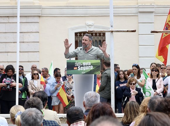 El presidente de Vox, Santiago Abascal, en un mitin en Ciudad Real. EP / Patricia Galicia