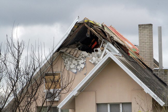 Daños materiales en una vivienda en la ciudad de Dnipró, en el este de Ucrania, tras un ataque por parte de Rusia. EP / Mykola Miakshykov