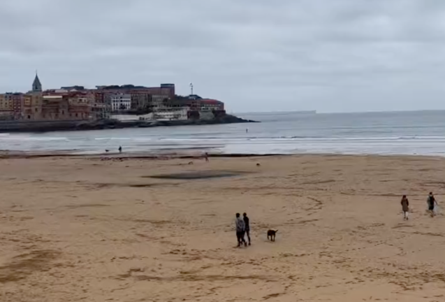 Playa de San Lorenzo en Gijón.