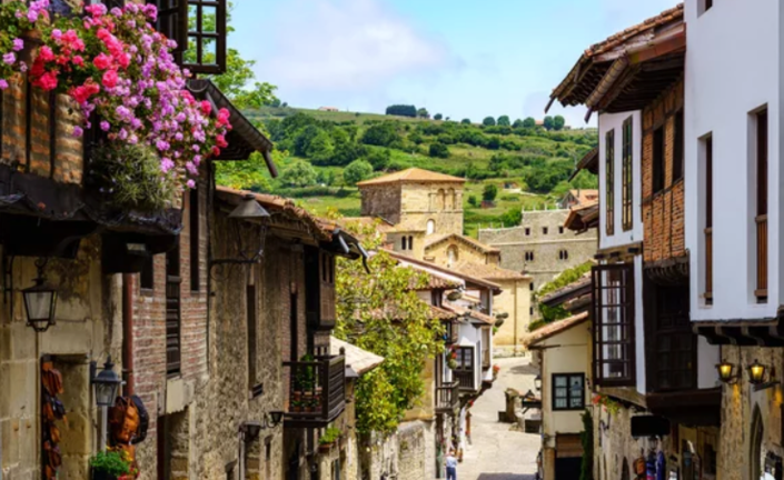 Santillana del Mar, un pueblo de Cantabria que hará trasladarte a otra época.