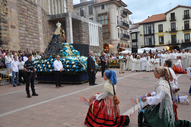 Celebración de la fiestas de la Virgen Blanca en Torrelavega. / ALERTA