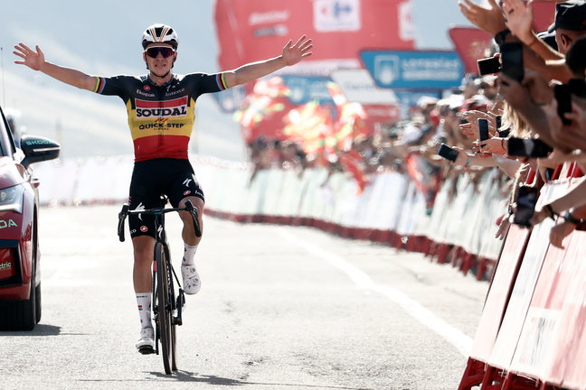 El belga Remco Evenepoel (Soudal Quick Step) se ha impuesto en la decimocuarta etapa de la Vuelta a España,. / ALERTA
