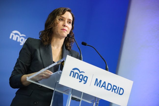 La presidenta de la Comunidad de Madrid, Isabel Díaz Ayuso, interviene en la clausura de la I Academia de la Juventud Madrileña. EP / Rafael Bastante
