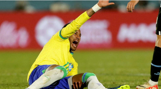 Neymar se rompe el ligamento cruzado y el menisco y se perderá lo que resta de tempora