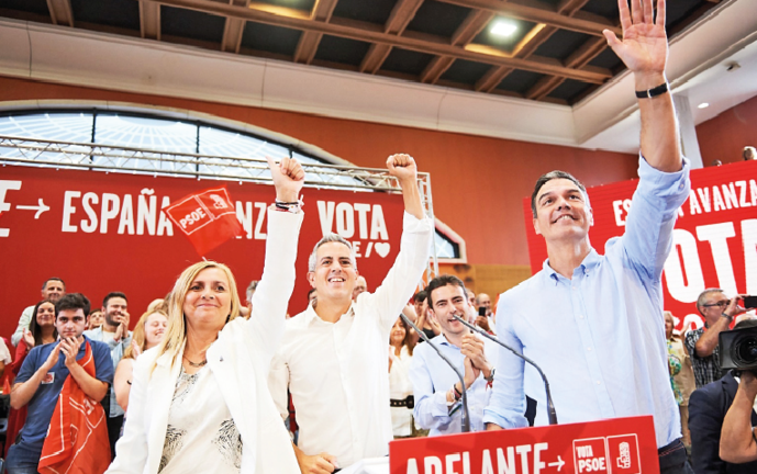 Cobo, Zuloaga y Sánchez durante la pasada campaña electoral. / A.E.