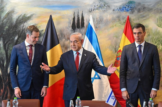 Sánchez y De Croo con Netanyahu. / EFE