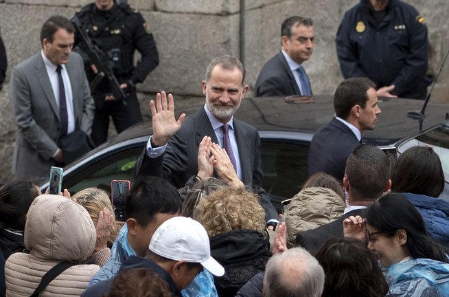 El Rey Felipe VI (c), a su llegada a una residencia en Toledo. EP / Alberto Ortega