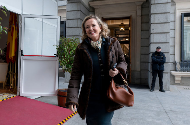 La vicepresidenta primera y ministra de Economía, Comercio y Empresa, Nadia Calviño. / Alberto Ortega