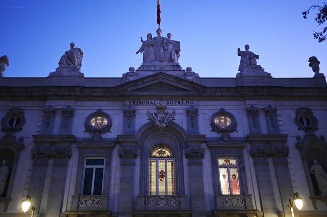 Vistas de la fachada de la sede del Tribunal Supremo. / Alberto Ortega