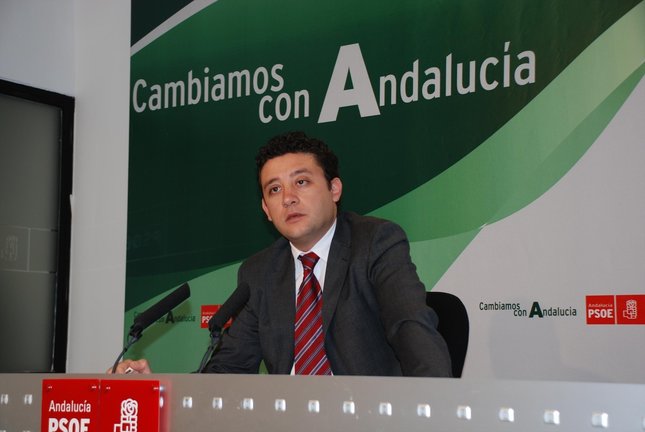 Rafael Velasco del PSOE de Andalucía en rueda de prensa en diciembre de 2017. EP / Archivo