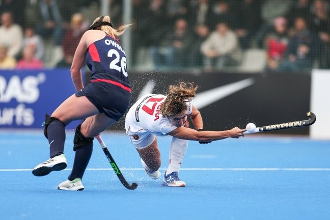 España se acerca a semifinales del Preolímpico femenino de hockey hierba con un triunfo ante Gran Bretaña. / RFEH