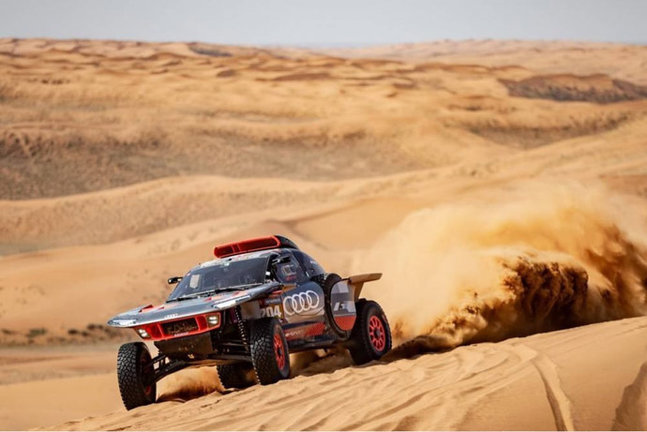 El piloto español Carlos Sainz (Audi) en la etapa 8 del Rally Dakar/ A.S.O./M.KIN/DPPI