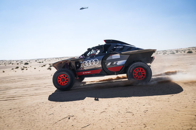 El piloto español Carlos Sainz (Audi) en la décima etapa del Rally Dakar 2024. / audi