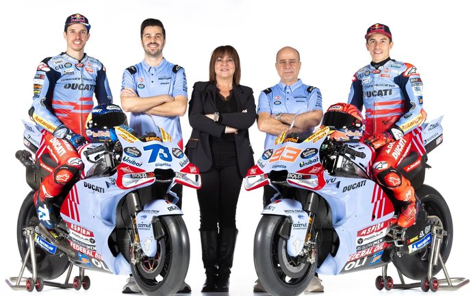 El equipo Gresini presenta las Ducatis de los Márquez. / Motogp