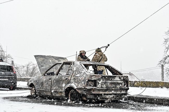 Militares tras un ataque en la región de Zaporiyia. EP / Dmytro Smolienko