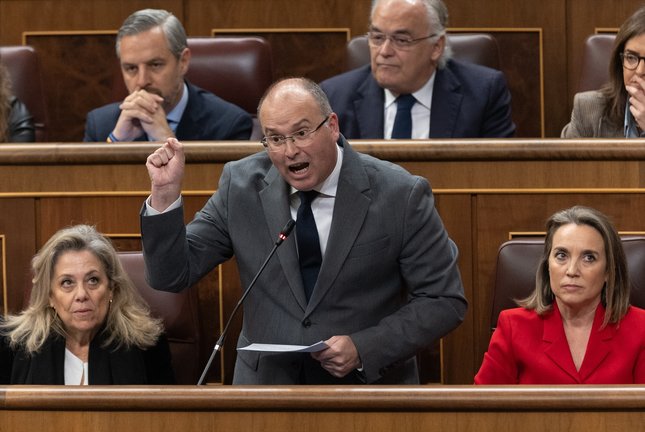 El portavoz del PP en el Congreso, Miguel Tellado, interviene durante una sesión de control al Gobierno. EP / Eduardo Parra