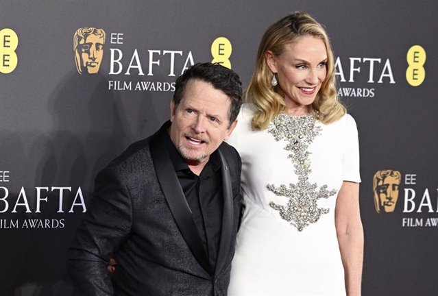 Michael J. Fox y Tracy Pollan en los BAFTA. / STEVE VAS