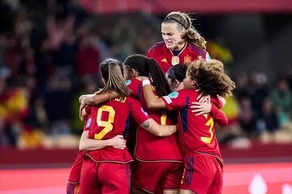 Las jugadoras de la selección española celebran uno de sus goles ante Países Bajos en la Liga de Naciones 23-24
- Joaquin Corchero / AFP7 / Europa Press
