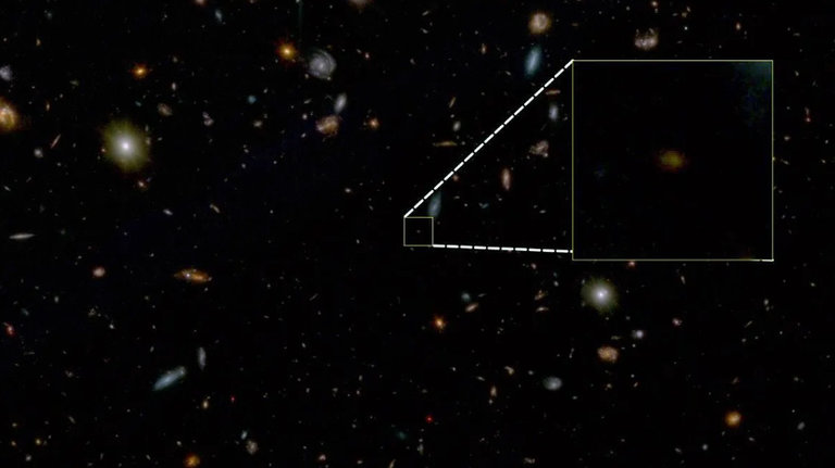Una imagen obtenida por el telescopio espacial James Webb muestra la galaxia "muerta" más antigua conocida del universo./ JADES Collaboration