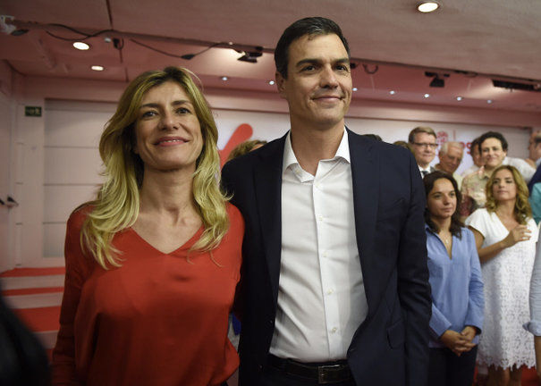 El político Pedro Sánchez y su mujer Begoña Gómez en la noche electoral de Partido Socialista ( PSOE ) durante las Elecciones Generales 2016.
26/06/2016
Madrid