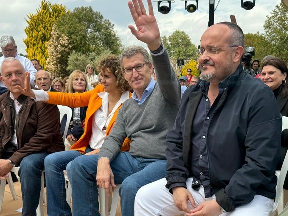 El líder del PP, Alberto Núñez Feijóo, en Ulldecona (Tarragona). EP