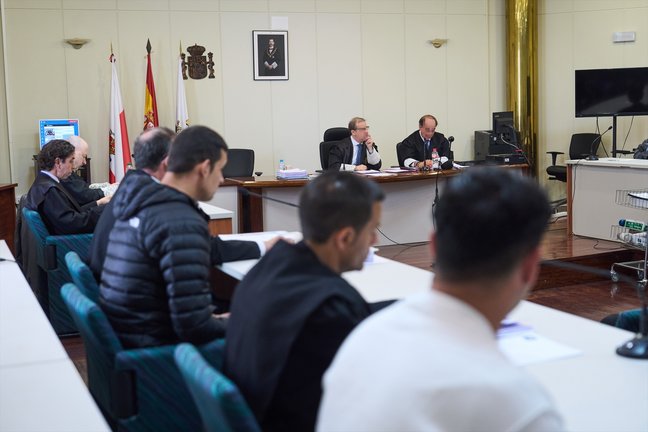 Los magistrados durante el juicio por el accidente mortal de Castelar, en la Audiencia Provincial de Cantabria. Juanma Serrano