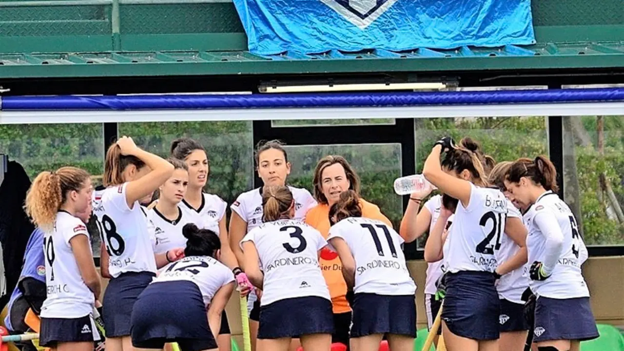 Las jugadoras del Sardinero HC en un encuentro esta temporada. / ALERTA