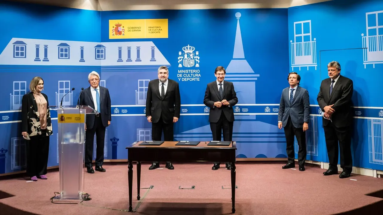 Acto para la firma del acuerdo entre CREA SGR y Bankia