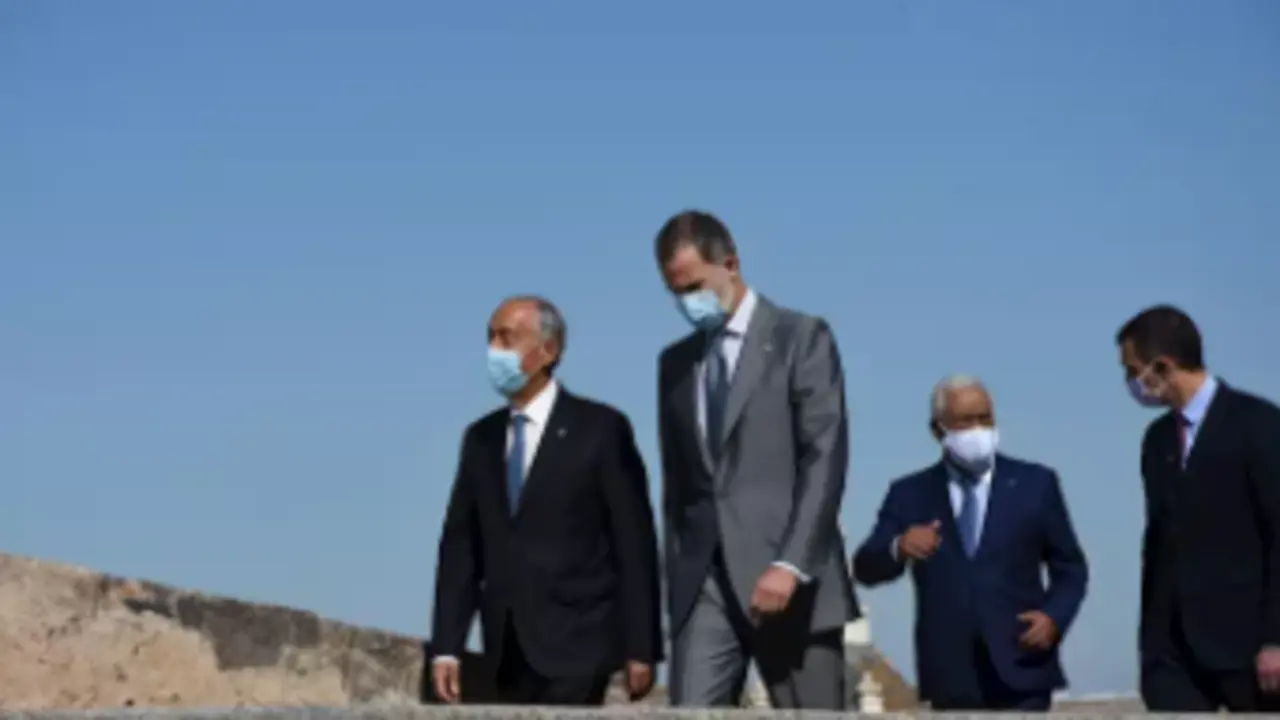 El presidente de Portugal, Marcelo Rebelo de Sousa; el Rey Felipe VI; el primer ministro de Portugal, Ant&oacute;nio Costa; y el presidente del Gobierno, Pedro S&aacute;nchez en la en la Alcazaba de Badajoz. - Diego Casillas - Europa Press