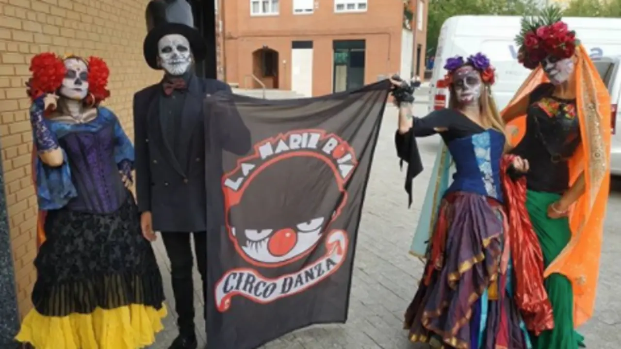 El grupo art&iacute;stico La Nariz Roja. / @la_nariz_roja_cantabria