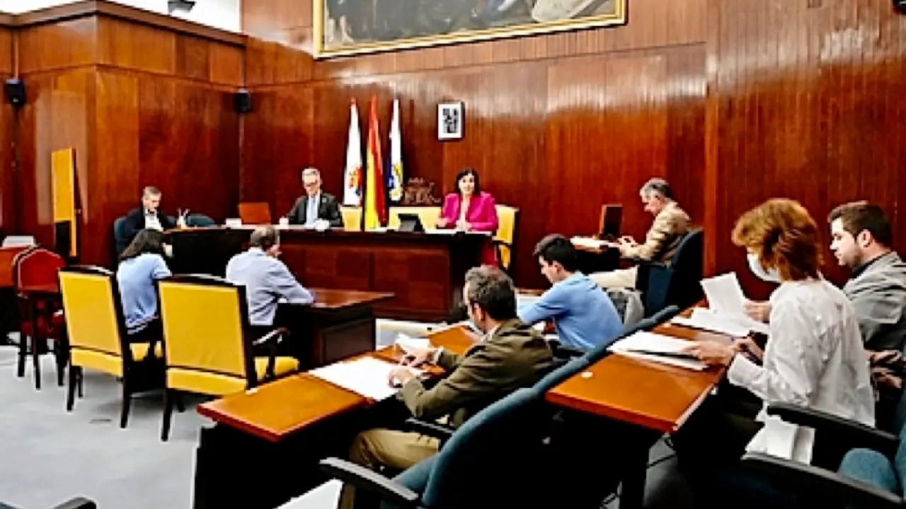 Reuni&oacute;n de la Comisi&oacute;n de Econom&iacute;a. / ALERTA