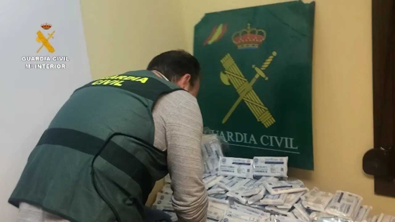 Operaci&oacute;n Coronafarma. - GUARDIA CIVIL