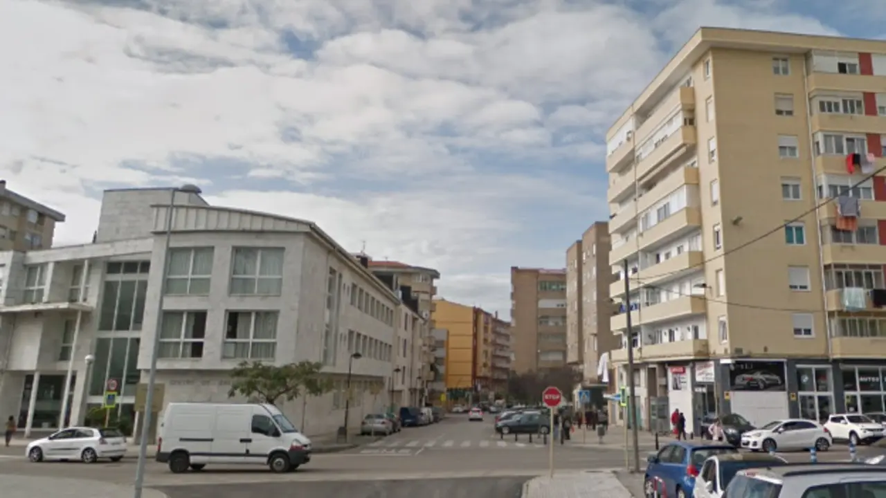 Confluencia de las calles Pintor Varela y Juli&aacute;n Urbina. / ALERTA