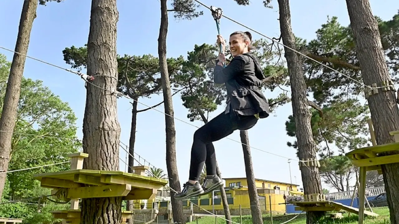 Parque Forestal Park-TirolinasGo&iexcl;. / ALERTA