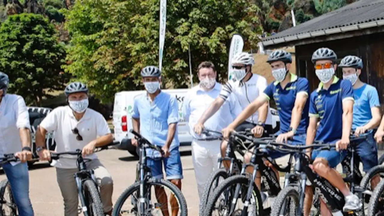 Presentaci&oacute;n de las bicicletas el&eacute;ctricas. / ALERTA